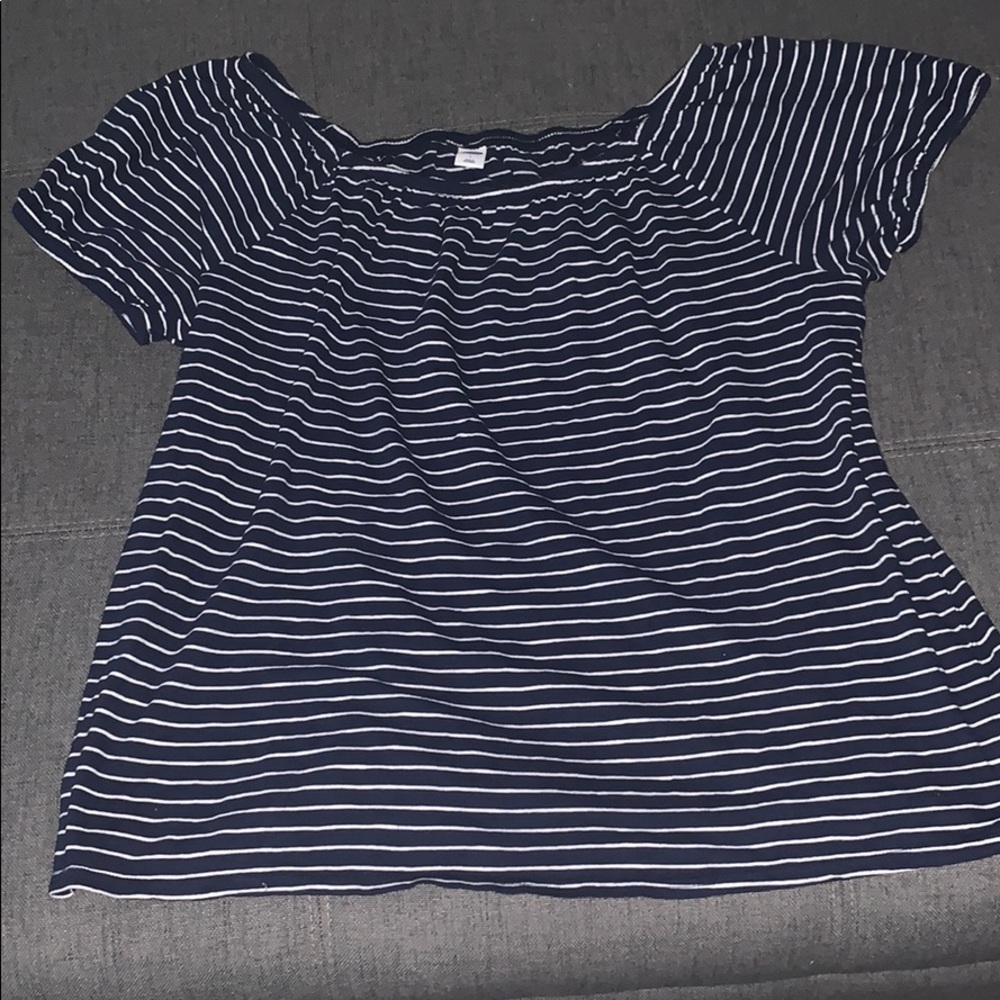 Old Navy top